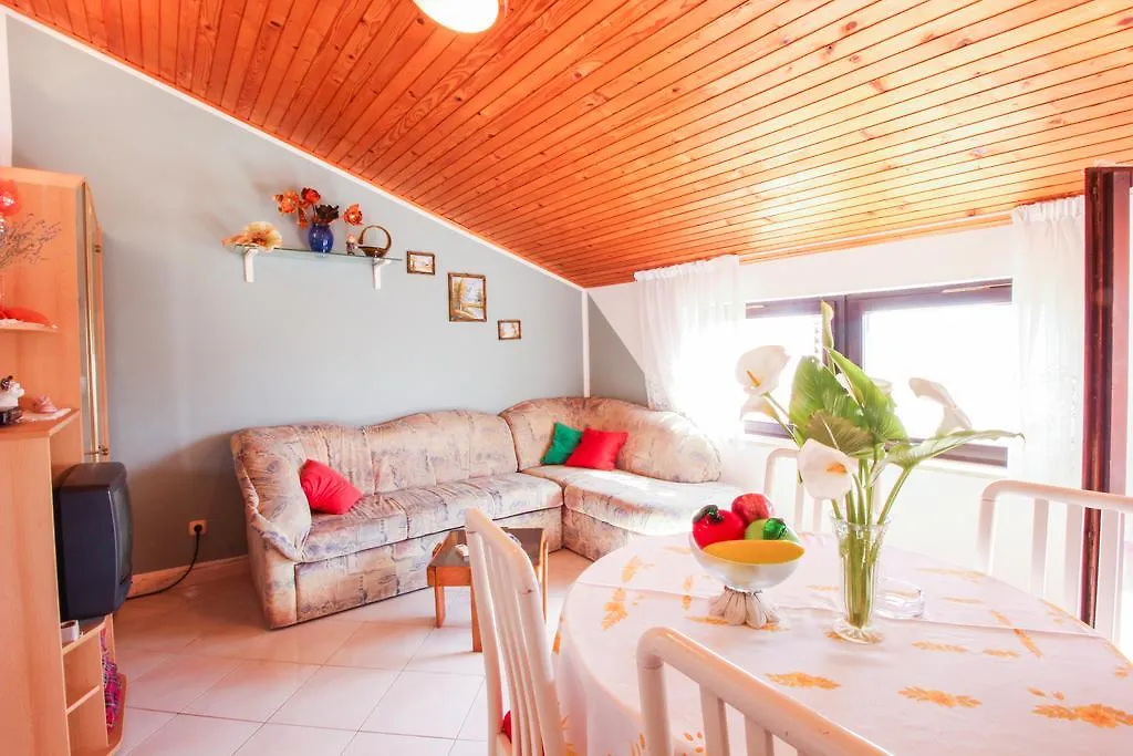 רוביני Apartments Sonja